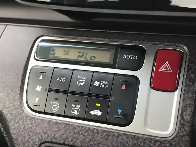 ホンダ Ｎ ＯＮＥ プレミアム ツアラー 鳥取県 2013(平25)年 5.5万km プレミアムブルームーンパール ターボ車/純正ナビ／ワンセグ／ＤＶＤ／ＣＤ／ＢＴ/ＥＴＣ/キセノンライト/ＬＥＤポジションリング/プッシュスタート/アイドリングストップ/純正アルミホイール/フォグライト/ウィンカーミラー/オートライト/フロアマット/ドアバイザー