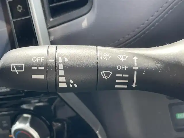 日産 セレナ ハイウェイスター V 岡山県 2020(令2)年 8.2万km ブリリアントホワイトパール 登録時走行距離81468km/純正10インチナビ/フルセグTV(AM.FM.CD.DVD.TV.BT)/純正フリップダウンモニター/両側パワースライドドア/アラウンドビューモニター/ETC/ブラインドスポットモニター/前後ドライブレコーダー/クリアランスソナー/衝突軽減ブレーキ/横滑り防止装置/クルーズコントロール/レーンキープアシスト/オートライト/アイドリングストップ/16インチ純正AW/純正フロアマット