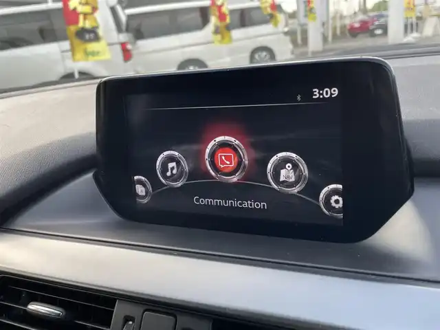 マツダ アテンザ ワゴン XD プロアクティブ 千葉県 2017(平29)年 6.7万km スノーフレイクホワイトパールマイカ 衝突軽減ブレーキ/マツダコネクトナビ/・CD/DVD/Bluetooth/フルセグ/バックカメラ/アダプティブクルーズコントロール/レーンキープアシスト/ブラインドスポットモニター/標識認識システム/ヘッドアップディスプレイ/スマートキー/前後コーナーセンサー/純正19インチアルミホイール/純正アダプティブLEDヘッドライト/フォグランプ/ルーフレール/パドルシフト/本革巻きステアリング/ETC/サイド＆カーテンエアバッグ