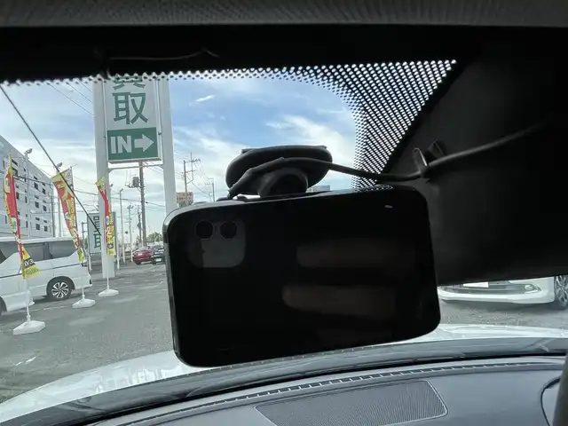 マツダ アテンザ ワゴン XD プロアクティブ 千葉県 2017(平29)年 6.7万km スノーフレイクホワイトパールマイカ 衝突軽減ブレーキ/マツダコネクトナビ/・CD/DVD/Bluetooth/フルセグ/バックカメラ/アダプティブクルーズコントロール/レーンキープアシスト/ブラインドスポットモニター/標識認識システム/ヘッドアップディスプレイ/スマートキー/前後コーナーセンサー/純正19インチアルミホイール/純正アダプティブLEDヘッドライト/フォグランプ/ルーフレール/パドルシフト/本革巻きステアリング/ETC/サイド＆カーテンエアバッグ