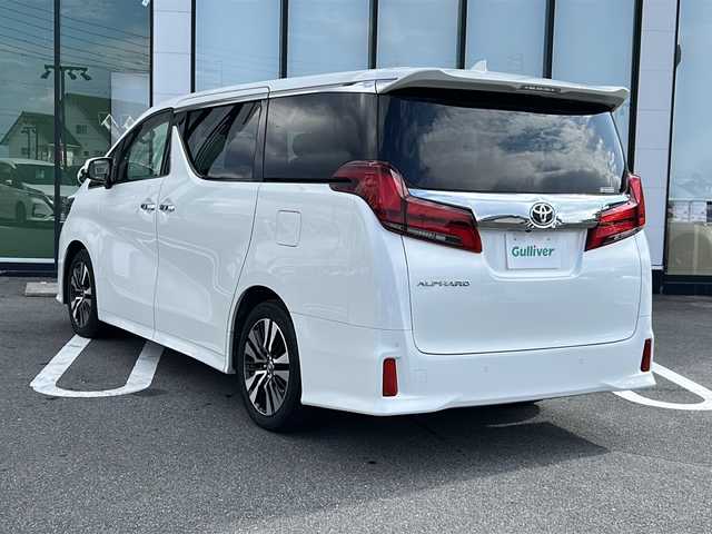 トヨタ アルファード S Cパッケージ 岐阜県 2020(令2)年 6.4万km ホワイトパールクリスタルシャイン 登録時走行距離63971km/サンルーフ/純正ナビ/フルセグテレビ/バックモニター/Blue tooth・USB入力端子/ビルトインETC/両側パワースライドドア/トヨタセーフティセンス/コーナーセンサー前後/クルーズコントロール/ドライブレコーダー前後/ＬＥＤヘッドライト/オートマチックハイビーム/オートライト/純正18アルミホイール/レーンキープアシスト/レザーシート/3列シート/パワーシート前席/シートヒーター前席/エアシート前席/オットマン/電動リアゲート/純正フロアマット/プッシュスタート/スマートキー/スペアキー1本/アイドリングストップ/ステアリングヒーター/100V充電/禁煙車