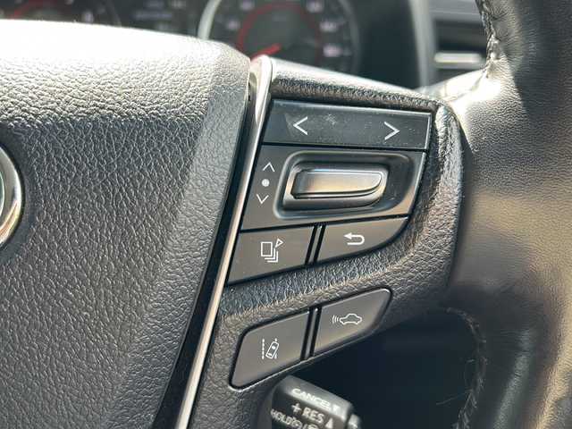 トヨタ アルファード S Cパッケージ 岐阜県 2020(令2)年 6.4万km ホワイトパールクリスタルシャイン 登録時走行距離63971km/サンルーフ/純正ナビ/フルセグテレビ/バックモニター/Blue tooth・USB入力端子/ビルトインETC/両側パワースライドドア/トヨタセーフティセンス/コーナーセンサー前後/クルーズコントロール/ドライブレコーダー前後/ＬＥＤヘッドライト/オートマチックハイビーム/オートライト/純正18アルミホイール/レーンキープアシスト/レザーシート/3列シート/パワーシート前席/シートヒーター前席/エアシート前席/オットマン/電動リアゲート/純正フロアマット/プッシュスタート/スマートキー/スペアキー1本/アイドリングストップ/ステアリングヒーター/100V充電/禁煙車