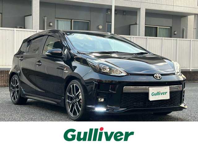 トヨタ アクア G GRスポーツ 17インチPKG 愛知県 2018(平30)年 7万km ブラックマイカ 純正SDナビ(FM/AM/CD/DVD/BT/フルセグ)/プリクラッシュセーフティー/レーンディーパーチャーアラート/先行車発進/バックカメラ/GRキャリパー/ハーフレザーシート/LEDヘッドライト/フォグランプ/純正AW17インチ/電動格納ミラー/純正フロアマット/ETC/プッシュスタート/スマートキー・スペアキー１本/ステアリングリモコン/ハンズフリー/ABS/取扱説明書・保証書