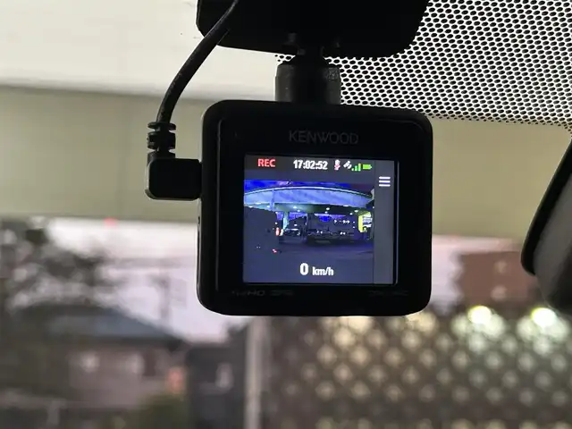 トヨタ アクア G GRスポーツ 17インチPKG 愛知県 2018(平30)年 7万km ブラックマイカ 純正SDナビ(FM/AM/CD/DVD/BT/フルセグ)/プリクラッシュセーフティー/レーンディーパーチャーアラート/先行車発進/バックカメラ/GRキャリパー/ハーフレザーシート/LEDヘッドライト/フォグランプ/純正AW17インチ/電動格納ミラー/純正フロアマット/ETC/プッシュスタート/スマートキー・スペアキー１本/ステアリングリモコン/ハンズフリー/ABS/取扱説明書・保証書