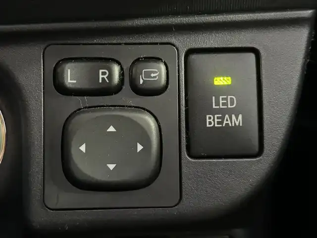 トヨタ アクア G GRスポーツ 17インチPKG 愛知県 2018(平30)年 7万km ブラックマイカ 純正SDナビ(FM/AM/CD/DVD/BT/フルセグ)/プリクラッシュセーフティー/レーンディーパーチャーアラート/先行車発進/バックカメラ/GRキャリパー/ハーフレザーシート/LEDヘッドライト/フォグランプ/純正AW17インチ/電動格納ミラー/純正フロアマット/ETC/プッシュスタート/スマートキー・スペアキー１本/ステアリングリモコン/ハンズフリー/ABS/取扱説明書・保証書