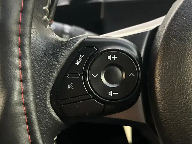 トヨタ アクア G GRスポーツ 17インチPKG 愛知県 2018(平30)年 7万km ブラックマイカ 純正SDナビ(FM/AM/CD/DVD/BT/フルセグ)/プリクラッシュセーフティー/レーンディーパーチャーアラート/先行車発進/バックカメラ/GRキャリパー/ハーフレザーシート/LEDヘッドライト/フォグランプ/純正AW17インチ/電動格納ミラー/純正フロアマット/ETC/プッシュスタート/スマートキー・スペアキー１本/ステアリングリモコン/ハンズフリー/ABS/取扱説明書・保証書