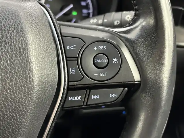 トヨタ ハリアー Z レザーパッケージ 福岡県 2020(令2)年 3.4万km ホワイトパールクリスタルシャイン 調光パノラマルーフ　/モデリスタエアロ　/純正１２．３型ＤＡナビ／フルセグTV　/バックカメラ　/ＪＢＬプレミアムサウンド　/デジタルルームミラー　/ドライブレコーダー　/ビルトインETC2.0　/トヨタセーフティセンス　/レーダークルーズコントロール　/コーナーセンサー　/衝突軽減ブレーキ　/レーンキープ　/ブラインドスポットモニター　/ヘッドアップディスプレイ　/アクセル踏み間違い防止　/シートベンチレーション／ヒーター　/パワーバックドア　/シートメモリー付きパワーシート　/純正１９インチアルミホイール