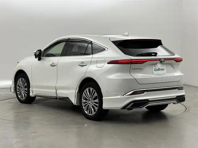 トヨタ ハリアー Z レザーパッケージ 福岡県 2020(令2)年 3.4万km ホワイトパールクリスタルシャイン 調光パノラマルーフ　/モデリスタエアロ　/純正１２．３型ＤＡナビ／フルセグTV　/バックカメラ　/ＪＢＬプレミアムサウンド　/デジタルルームミラー　/ドライブレコーダー　/ビルトインETC2.0　/トヨタセーフティセンス　/レーダークルーズコントロール　/コーナーセンサー　/衝突軽減ブレーキ　/レーンキープ　/ブラインドスポットモニター　/ヘッドアップディスプレイ　/アクセル踏み間違い防止　/シートベンチレーション／ヒーター　/パワーバックドア　/シートメモリー付きパワーシート　/純正１９インチアルミホイール