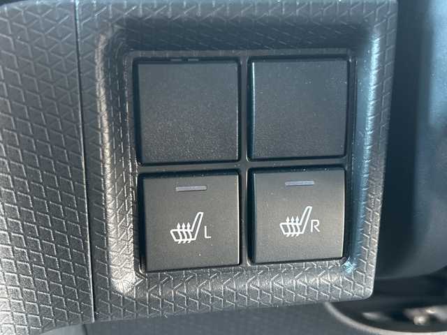 ダイハツ タント カスタム X 千葉県 2023(令5)年 0.9万km ブラックマイカメタリック ワンオーナー/スマートアシスト/・衝突回避支援ブレーキ機能/・衝突警報機能/・ブレーキ制御付誤発進抑制機能/・車線逸脱抑制制御機能/・車線逸脱警報機能/・路側逸脱警報機能/・ふらつき警報/・先行車発進お知らせ機能/・標識認識機能/・ADB（アダプティブドライビングビーム）/・サイドビューランプ/純正メモリナビ【NMZL-W73D】/フルセグTV/DVD/CD/Bluetooth/ステアリングスイッチ/アラウンドビューモニター/バックカメラ/ハーフレザーシート/・前席シートヒーター/アイドリングストップ/横滑り防止装置/電動格納ミラー/オートライト/LEDヘッドライト/LEDフォグ/純正14インチアルミホイール/取扱説明書/保証書