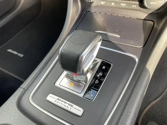 メルセデス・ベンツ Ａ４５ 4マチック エディション1 福岡県 2013(平25)年 5.2万km コスモスブラック ・クルーズコントロール/・純正ナビ/Bluetooth/USB/・バックカメラ/・AMGパフォーマンスシート/シートヒーター/・ドライブレコーダー/・DTV/・ETC/・純正19AW/・ブラインドスポット/・保証書/・取扱説明書/・スペアキー