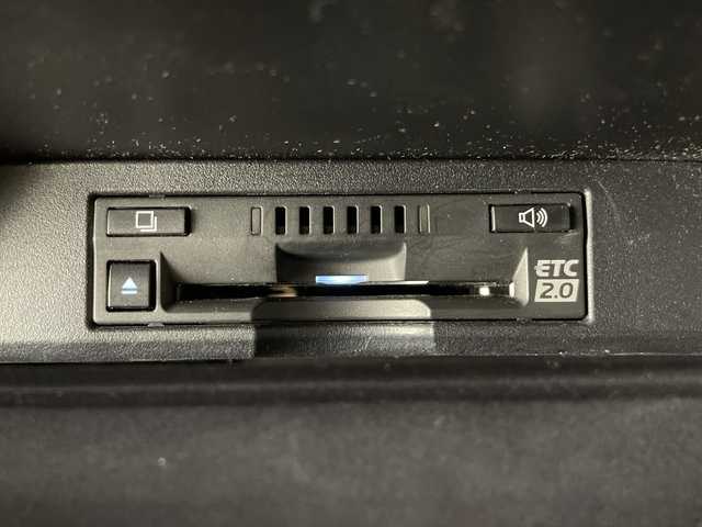 レクサス ＮＸ 300h バージョンL 長野県 2020(令2)年 5.4万km ソニックチタニウム ４WD/純正ナビ/BT／フルセグ／ラジオ／Miracast/置くだけ充電/ヘッドアップディスプレイ/ステアリングヒーター/エンジンスターター/リアフォグランプ/パドルシフト