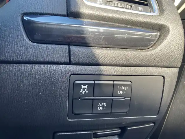 マツダ アテンザ ワゴン XD 愛知県 2014(平26)年 11.2万km スノーフレイクホワイトパールマイカ シティーブレーキサポート/ナビTV/DVDビデオ&CD/地デジ　フルセグ/Bluetoothオーディオ/バックカメラ/ステアシフト/インテリキー×3ケ/純正エンジンスターター/プッシュスタート/キセノンヘッドライト/オートライト/スマートインETC/ステアリングスイッチ/クルーズコントロール/ドライブレコーダー/純正アルミホイル