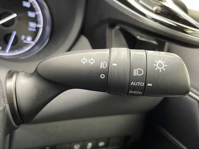 トヨタ ハリアー Z 千葉県 2020(令2)年 3.7万km ホワイトパールクリスタルシャイン トヨタセーフティセンス/（プリクラッシュセーフティ　レーンキープアシスト　レーダークルーズコントロール　オートマチックハイビーム）/モデリスタエアロ/純正メモリナビ　/（フルセグ/Bluetooth/USB/FM/AM）/ＪＢＬプレミアムサウンドシステム/全方位カメラ/ブラインドスポットモニター/ステアリングスイッチ/ビルトインETC2.0/レザーシート/スマートキー/デジタルインナーミラー/LEDヘッドライト/フォグライト/電動格納ミラー/純正フロアマット/社外サイドバイザー/W＋サイド＋カーテンエアバッグ/純正19インチアルミホイール