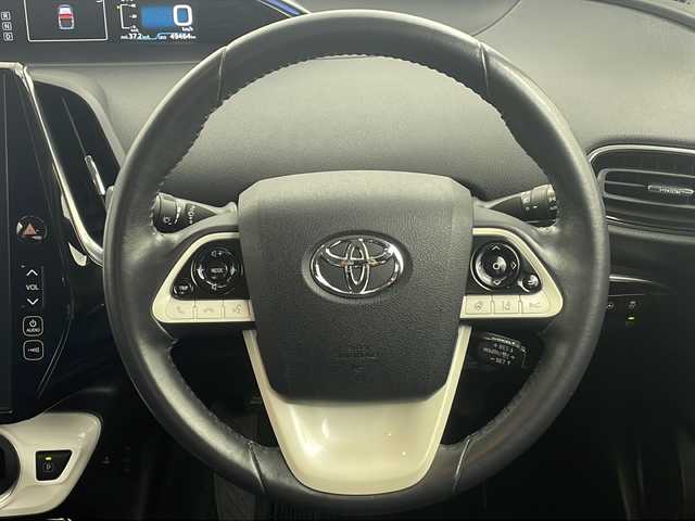 トヨタ プリウス ＰＨＶ A 栃木県 2017(平29)年 5万km スティールブロンドM 純正ナビ/(BT/iPod/AUX/USB)/フルセグテレビ/バックカメラ/横滑り防止装置/クルーズコントロール/レーンキープアシスト/クリアランスソナー/ブラインドスポットモニター/プリクラッシュ/プッシュスタート/前席シートヒーター/オートライト/オートマチックハイビーム/純正15インチAW/ステアリングヒーター/純正LEDヘッドライト/ビルトインETC2.0/純正フロアマット/ステアリングリモコン/革巻きステアリング/スペアキー