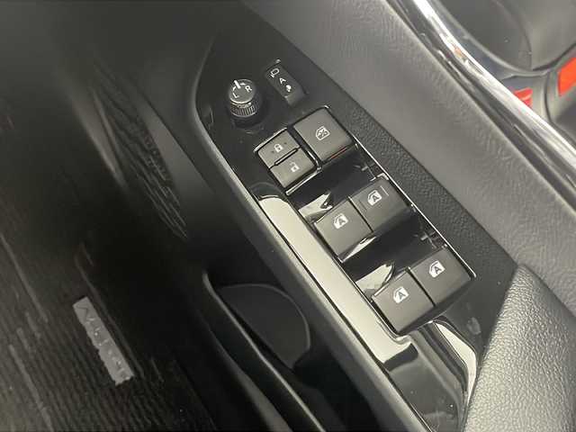 トヨタ プリウス ＰＨＶ A 栃木県 2017(平29)年 5万km スティールブロンドM 純正ナビ/(BT/iPod/AUX/USB)/フルセグテレビ/バックカメラ/横滑り防止装置/クルーズコントロール/レーンキープアシスト/クリアランスソナー/ブラインドスポットモニター/プリクラッシュ/プッシュスタート/前席シートヒーター/オートライト/オートマチックハイビーム/純正15インチAW/ステアリングヒーター/純正LEDヘッドライト/ビルトインETC2.0/純正フロアマット/ステアリングリモコン/革巻きステアリング/スペアキー