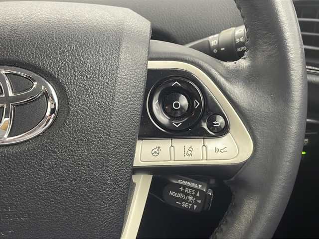 トヨタ プリウス ＰＨＶ A 栃木県 2017(平29)年 5万km スティールブロンドM 純正ナビ/(BT/iPod/AUX/USB)/フルセグテレビ/バックカメラ/横滑り防止装置/クルーズコントロール/レーンキープアシスト/クリアランスソナー/ブラインドスポットモニター/プリクラッシュ/プッシュスタート/前席シートヒーター/オートライト/オートマチックハイビーム/純正15インチAW/ステアリングヒーター/純正LEDヘッドライト/ビルトインETC2.0/純正フロアマット/ステアリングリモコン/革巻きステアリング/スペアキー