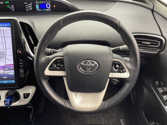 トヨタ プリウス ＰＨＶ A 千葉県 2017(平29)年 5万km スティールブロンドM 純正ナビ/　Bluetooth/フルセグTV/トヨタセーフティセンス/レーダークルーズコントロール/レーンキープアシスト/衝突軽減ブレーキ/クリアランスソナー/ブラインドスポットモニター/オートハイビーム/パーキングアシスト/前席シートヒーター/ステアリングヒーター/ビルトインETC2.0/前方ドラレコ/LEDライト/フォグランプ/フロアマット