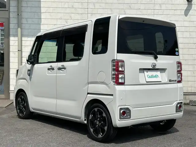 ダイハツ ウェイク G ターボ　レジャーエディション SA Ⅱ 大分県 2017(平29)年 7.6万km パールホワイトⅢ 純正SDナビゲーション(NSZN-X67D)/【フルセグTV/Bluetooth/DVD/CD/SD/ラジオ】/純正後席用モニター/外部端子接続：USB/HDMI/両側パワースライドドア/LEDヘッドライト/フロントフォグランプ/バックカメラ/ETC/スマートアシストII/・衝突警報機能	/・衝突回避支援ブレーキ機能/・車線逸脱警報機能/・誤発進抑制機能(前後)/・先行車発進お知らせ機能	/ステアリングスイッチ/純正15インチアルミホイール/純正フロアマット/純正ドアバイザー/スマートキー2本/保証書/取扱説明書