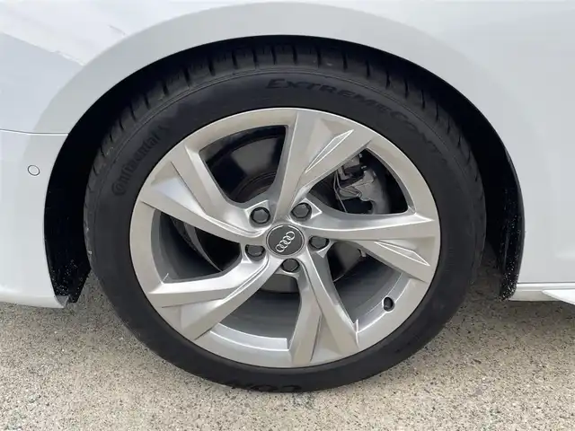 アウディ Ａ４ アバント 35TFSI Sライン 東京都 2021(令3)年 2.9万km パール 純正ナビ/360°カメラ/ACC/ETC2.0/ハーフレザーシート/シートヒーター/パークアシスト/純正18インチアルミホイール