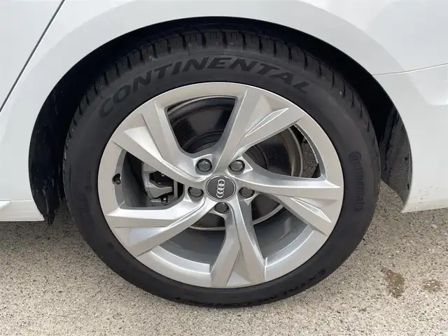 アウディ Ａ４ アバント 35TFSI Sライン 東京都 2021(令3)年 2.9万km パール 純正ナビ/360°カメラ/ACC/ETC2.0/ハーフレザーシート/シートヒーター/パークアシスト/純正18インチアルミホイール