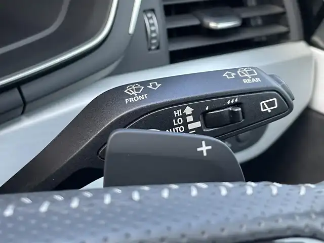 アウディ Ａ４ アバント 35TFSI Sライン 東京都 2021(令3)年 2.9万km パール 純正ナビ/360°カメラ/ACC/ETC2.0/ハーフレザーシート/シートヒーター/パークアシスト/純正18インチアルミホイール