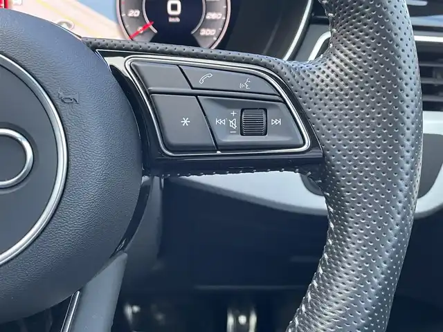 アウディ Ａ４ アバント 35TFSI Sライン 東京都 2021(令3)年 2.9万km パール 純正ナビ/360°カメラ/ACC/ETC2.0/ハーフレザーシート/シートヒーター/パークアシスト/純正18インチアルミホイール