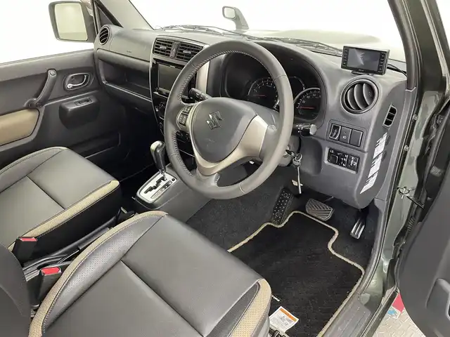 スズキ ジムニー ランドベンチャー 兵庫県 2018(平30)年 9万km クールカーキPM ４WD/社外メモリーナビ＆フルセグTV/（CD＆」DVD＆BT再生）/バックカメラ/ハーフレザーシート/シートヒーター/純正１６inアルミホイール/ドライブレコーダー/ETC/リモコンキー/Wエアバック/ABS