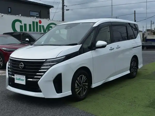日産 セレナ ハイウェイスター V 神奈川県 2023(令5)年 1.7万km プリズムホワイト ワンオーナー/12.3インチ純正ナビ/フルセグテレビ/B/Tオーディオ/インテリジェントアラウンドビューモニター/ETC2.0/デジタルインナーミラー/プロパイロット/インテリジェントエアマージェンシーブレーキ他/ハンズフリー両側パワースライドドア/LEDヘッドライト/純正フロアマット/純正サイドバイザー/ロールサンシェード/インテリジェントキー/取扱説明書/保証書
