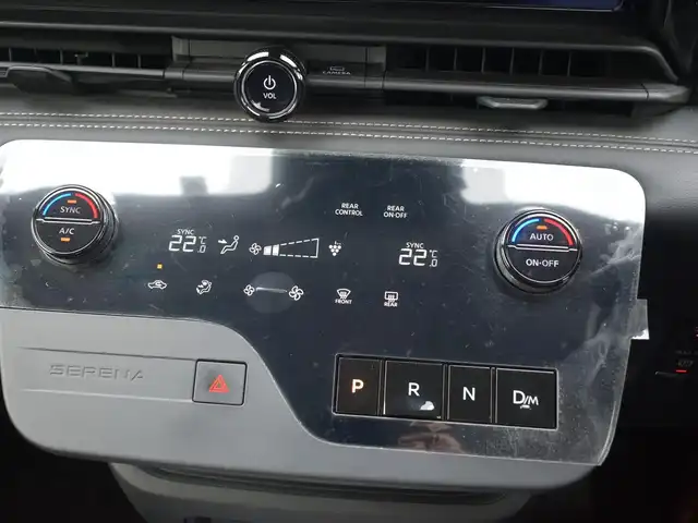 日産 セレナ ハイウェイスター V 神奈川県 2023(令5)年 1.7万km プリズムホワイト ワンオーナー/12.3インチ純正ナビ/フルセグテレビ/B/Tオーディオ/インテリジェントアラウンドビューモニター/ETC2.0/デジタルインナーミラー/プロパイロット/インテリジェントエアマージェンシーブレーキ他/ハンズフリー両側パワースライドドア/LEDヘッドライト/純正フロアマット/純正サイドバイザー/ロールサンシェード/インテリジェントキー/取扱説明書/保証書