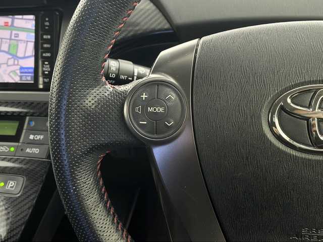 トヨタ プリウス S ツーリングセレ G’s 栃木県 2013(平25)年 9万km ホワイトパールクリスタルシャイン 社外ナビ/（BT/CD/DVD/AM/FM/フルセグ）/バックカメラ/ETC/ドライブレコーダー/電動格納ミラー/ステアリングスイッチ/純正アルミホイール/純正フロアマット/プッシュスタート/スマートキー