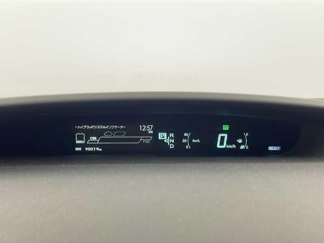 トヨタ プリウス S ツーリングセレ G’s 栃木県 2013(平25)年 9万km ホワイトパールクリスタルシャイン 社外ナビ/（BT/CD/DVD/AM/FM/フルセグ）/バックカメラ/ETC/ドライブレコーダー/電動格納ミラー/ステアリングスイッチ/純正アルミホイール/純正フロアマット/プッシュスタート/スマートキー