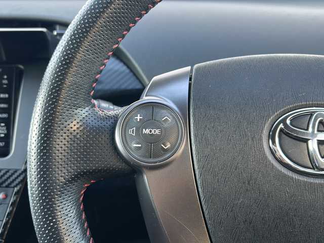 トヨタ プリウス S ツーリングセレ G’s 埼玉県 2013(平25)年 9.1万km ホワイトパールクリスタルシャイン (株)IDOMが運営する【じしゃロン熊谷店】の自社ローン専用車両になりますこちらは現金またはオートローンご利用時の価格です。自社ローンご希望の方は別途その旨お申付け下さい/社外SDナビ　CN-S310WD/　CD/DVD/DTV/Bluetooth/バックカメラ/ETC/前方ドライブレコーダー/ステアリングスイッチ/アルミペダル/純正18インチアルミホイール/純正フロアマット/プッシュスタート/スマートキー