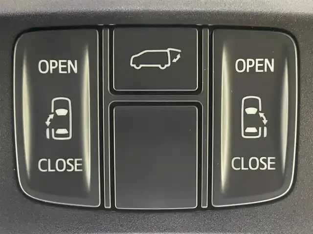 トヨタ アルファード S Cパッケージ 道央・札幌 2016(平28)年 6.8万km ホワイトパールクリスタルシャイン ・４WD/・アルパインナビ/　CD／DVD／Bluetooth／フルセグ/・バックカメラ/・アルパインフリップダウンモニター/・純正FSRガーニッシュ/・両側パワースライドドア/・純正ビルトインETC/・社外ドライブレコーダー（CSD-500FHR）/・クリアランスソナー/・横滑り防止装置/・アイドリングストップ/・電動パーキングブレーキ/・ブレーキホールド/・ステアリングヒーター/・電動リアゲート/・ハーフレザーシート/・パワーシート/・純正AW18インチ/・純正フロアマット/・LEDヘッドライト/・フォグライト/・スマートキー/・プッシュスタート