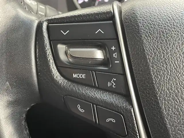 トヨタ アルファード S Cパッケージ 道央・札幌 2016(平28)年 6.8万km ホワイトパールクリスタルシャイン ・４WD/・アルパインナビ/　CD／DVD／Bluetooth／フルセグ/・バックカメラ/・アルパインフリップダウンモニター/・純正FSRガーニッシュ/・両側パワースライドドア/・純正ビルトインETC/・社外ドライブレコーダー（CSD-500FHR）/・クリアランスソナー/・横滑り防止装置/・アイドリングストップ/・電動パーキングブレーキ/・ブレーキホールド/・ステアリングヒーター/・電動リアゲート/・ハーフレザーシート/・パワーシート/・純正AW18インチ/・純正フロアマット/・LEDヘッドライト/・フォグライト/・スマートキー/・プッシュスタート