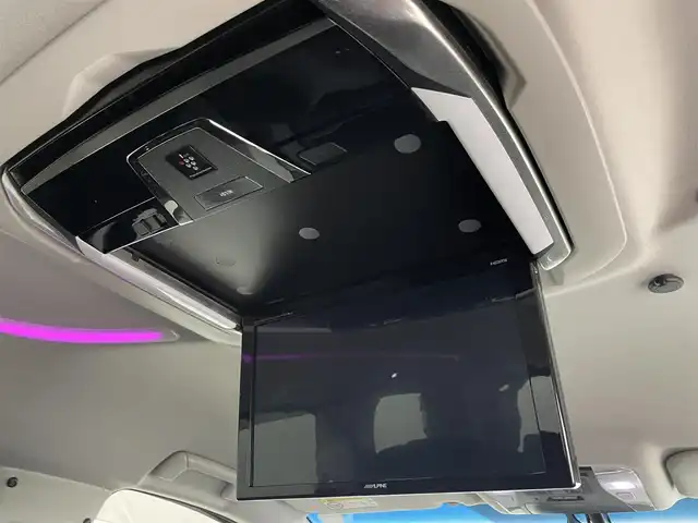 トヨタ アルファード S Cパッケージ 道央・札幌 2016(平28)年 6.8万km ホワイトパールクリスタルシャイン ・４WD/・アルパインナビ/　CD／DVD／Bluetooth／フルセグ/・バックカメラ/・アルパインフリップダウンモニター/・純正FSRガーニッシュ/・両側パワースライドドア/・純正ビルトインETC/・社外ドライブレコーダー（CSD-500FHR）/・クリアランスソナー/・横滑り防止装置/・アイドリングストップ/・電動パーキングブレーキ/・ブレーキホールド/・ステアリングヒーター/・電動リアゲート/・ハーフレザーシート/・パワーシート/・純正AW18インチ/・純正フロアマット/・LEDヘッドライト/・フォグライト/・スマートキー/・プッシュスタート