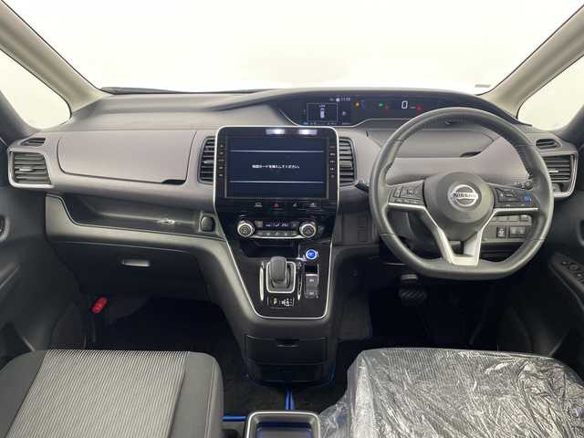 日産 セレナ e－パワー ハイウェイスター V 埼玉県 2021(令3)年 5.4万km ブリリアントホワイトパール 2トーン 純正ナビ/フルセグテレビ/全方位カメラ/ビルトインETC/前方ドライブレコーダー/ブラインドスポットモニター/プロパイロット/デジタルインナーミラー/両側パワースライドドア/衝突被害軽減ブレーキ/クリアランスソナー/オートハイビーム/オートLEDライト/電子パーキングシステム/ブレーキホールド/プッシュスタート/純正フロアマット/純正15インチアルミホイール