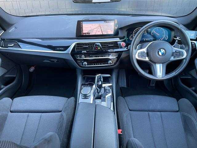 ＢＭＷ ５２３ｄ ED ミッション:インポッシブル 埼玉県 2018(平30)年 6.8万km サファイアブラックP 特別仕様車 /harman/kardon /純正ナビ /360度カメラ /フルセグTV /アンビエントライト /ACC /LKA /BSM /パワートランク /パワーシート /ドライブレコーダー /LEDヘッドライト /ETC