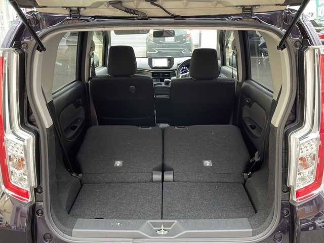 ダイハツ ムーヴ カスタム X SAⅡ 高知県 2017(平29)年 8万km ナイトシャドーパープルクリスタルM ストラーダ７インチナビ/（Ｂｌｕｅｔｏｏｔｈオーディオ／フルセグＴＶ／ＣＤ・ＤＶＤ）/ダイハツスマートアシスト/ＥＴＣ/スマートアシスト/スペアキー/オートライト/コーナーセンサー