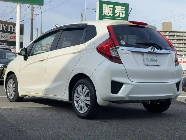 ホンダ フィット 15X Lパッケージ 徳島県 2014(平26)年 2.5万km プレミアムホワイトパール スマートキー　ABS ハーフレザーシート オートライト