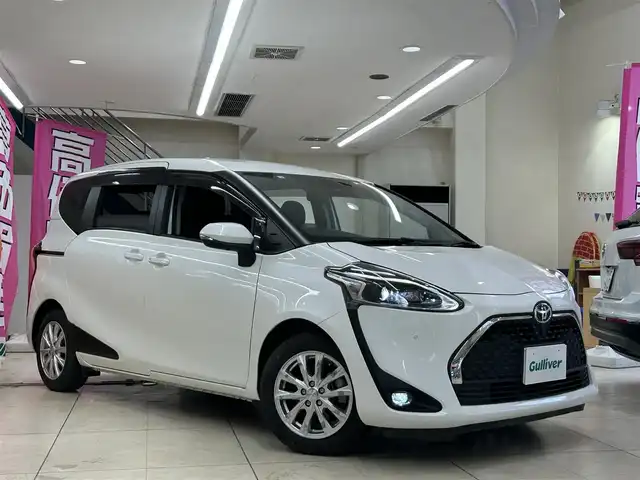 トヨタ シエンタ G 東京都 2020(令2)年 2.8万km ホワイトパールクリスタルシャイン ワンオーナー/純正ディーラーナビ/(BT/CD/DVD/フルセグTV)/(NSZT-W68T)/全周囲カメラ/クリアランスソナー/両側パワースライドドア/ETC/プリクラッシュセーフティー/LDA/先行者発進告知/PKSB/前方ドライブレコーダー/アイドリングストップ/革巻きステアリング/ステアリングスイッチ/ステアリングヒーター/シートヒーター/電動格納ウインカーミラー/ドアバイザー/プライバシーガラス/オートライト/オートハイビーム/LEDライト/フォグランプ/ISOFIX/純正フロアマット/スマートキー/プッシュスタート/スペアキー/社外15インチアルミホイール/W+サイド+カーテンSRS&ABS/横滑防止装置/新車時保証書/取扱説明書