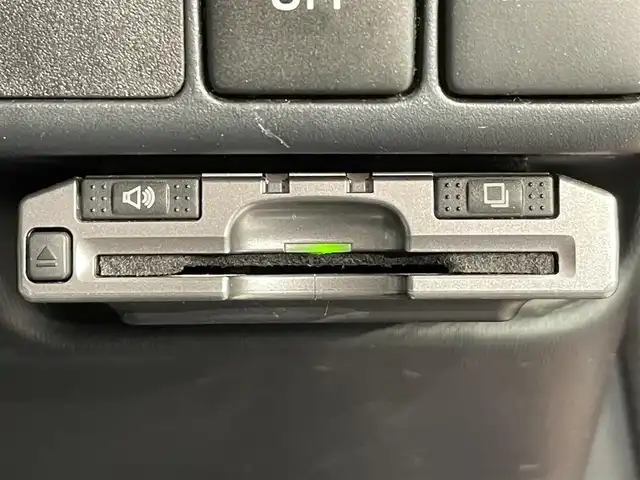 トヨタ アクア S 愛知県 2012(平24)年 8.8万km スーパーレッドⅤ 純正SDナビ/（Bluetooth/フルセグTV/SD/FM/AM/AUX//CD・DVD再生）/ビルトインETC/シートヒーター/バックカメラ/前後ドライブレコーダー/純正フロアマット/プッシュスタート/ -スマートキー/ナノイー/フォグ
