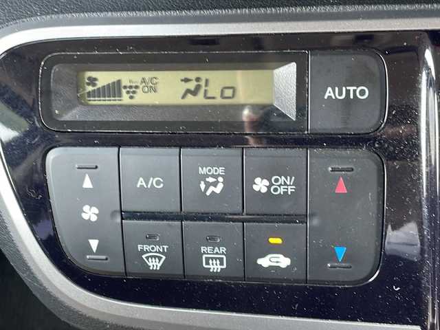 ホンダ Ｎ ＢＯＸ G SSパッケージ 神奈川県 2014(平26)年 8.8万km プレミアムディープロッソパール 純正SDナビ （VXM-155）/ワンセグTV/BT/CD/DVD/iPod/AUX/両側パワースライドア /ETC /前ドライブレコーダー　/バックカメラ　/純正フロアマット　/純正AW/ABS /横滑り防止装置　/カーテンエアバッグ　/Wエアバッグ