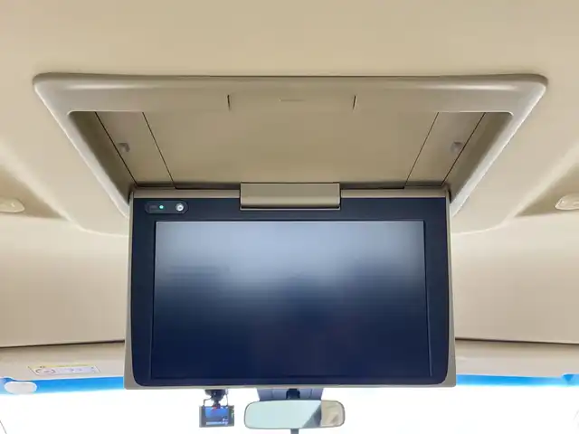トヨタ アルファード X 神奈川県 2022(令4)年 2.5万km ブラック 純正9型ディスプレイオーディオ/コネクトナビ/フルセグ　Bluetooth　AM FM Miracast/純正12.1型後席フリップダウンモニター【V12T-R68C】/両側電動スライドドア/セーフティセンス/先行車発進告知/プリクラッシュセーフティ/ロードサインアシスト/レーダークルーズコントロール/レーントレーシングアシスト/オートマチックハイビーム/パーキングサポートブレーキ/前後クリアランスソナー/革巻きステアリング/ビルトインETC/電動パーキングブレーキ/ブレーキオートホールド/プッシュスタート/スマートキー/2眼lEDヘッドライト/LEDフロントフォグランプ/オートライト/純正16インチアルミホイール/純正リアスポイラー/取説/保証書/スペアキー