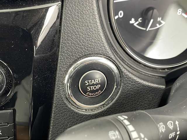 日産 エクストレイル 20Xt エマージェンシーブレーキ 埼玉県 2016(平28)年 5.2万km ブリリアントホワイトパール 純正７インチナビ　/アラウンドビューモニター　/エマージェンシーブレーキ　/クルーズコントロール　/パーキングアシスト　/パワーバックドア　/シートヒーター　/カプロンシート　/ＴＶ　/オートライト　/ドラレコ/フォグライト/ETC