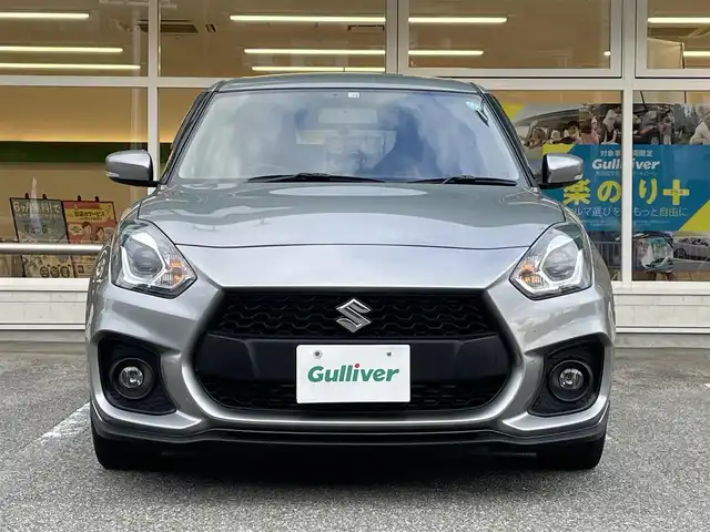 スズキ スイフト スポーツ 岐阜県 2022(令4)年 2.5万km プレミアムシルバーメタリック 純正ナビ/【Bluetooth．CD.DVD.AM/FMラジオ．iPod】/クルーズコントロール/パドルシフト/シートヒーター/スマートキー/LEDヘッドライト・オート機能付/フォグライト/ETC/純正アルミホイール/純正フロアマット/横滑り防止装置/ウィンカーミラー/ドアバイザー/取扱説明書/保証書/スペアキー
