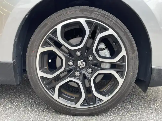 スズキ スイフト スポーツ 岐阜県 2022(令4)年 2.5万km プレミアムシルバーメタリック 純正ナビ/【Bluetooth．CD.DVD.AM/FMラジオ．iPod】/クルーズコントロール/パドルシフト/シートヒーター/スマートキー/LEDヘッドライト・オート機能付/フォグライト/ETC/純正アルミホイール/純正フロアマット/横滑り防止装置/ウィンカーミラー/ドアバイザー/取扱説明書/保証書/スペアキー