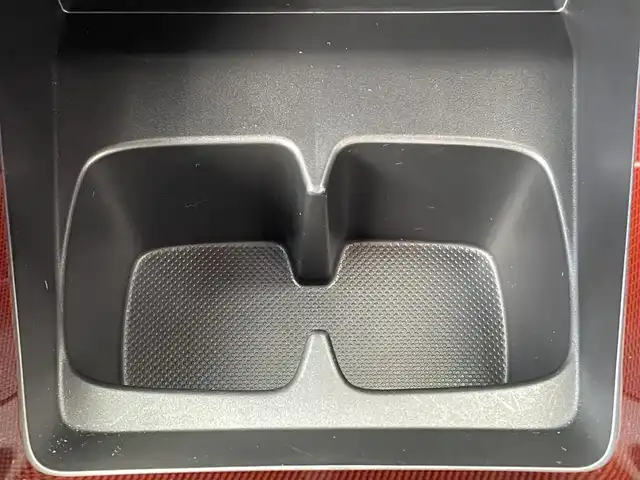 スズキ スイフト スポーツ 岐阜県 2022(令4)年 2.5万km プレミアムシルバーメタリック 純正ナビ/【Bluetooth．CD.DVD.AM/FMラジオ．iPod】/クルーズコントロール/パドルシフト/シートヒーター/スマートキー/LEDヘッドライト・オート機能付/フォグライト/ETC/純正アルミホイール/純正フロアマット/横滑り防止装置/ウィンカーミラー/ドアバイザー/取扱説明書/保証書/スペアキー
