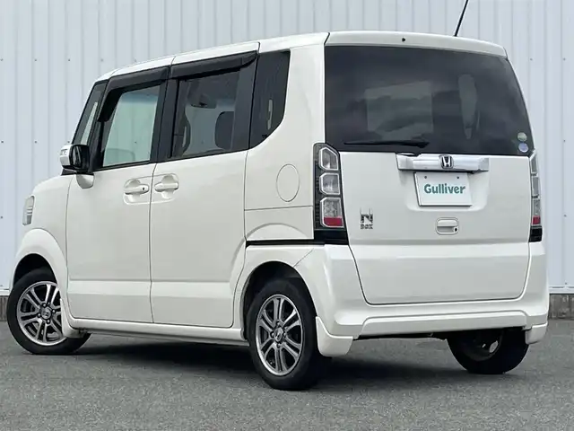 ホンダ Ｎ ＢＯＸ G Lパッケージ 福岡県 2014(平26)年 8.8万km プレミアムホワイトパール 社外ナビ（ＡＶＮ－Ｚ０３ｉ）/フルセグTV/CD/DVD/BT/AM/FM/バックカメラ/パワースライドドア/アイドリングストップ/純正１４アルミ/スマートキー/プッシュスタート/横滑り防止装置/ヘッドライトレベライザー/電動格納ウインカーミラー