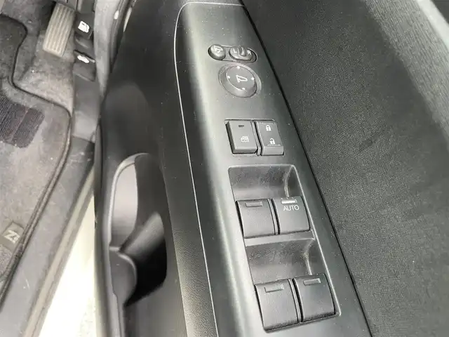 ホンダ Ｎ ＢＯＸ G Lパッケージ 福岡県 2014(平26)年 8.8万km プレミアムホワイトパール 社外ナビ（ＡＶＮ－Ｚ０３ｉ）/フルセグTV/CD/DVD/BT/AM/FM/バックカメラ/パワースライドドア/アイドリングストップ/純正１４アルミ/スマートキー/プッシュスタート/横滑り防止装置/ヘッドライトレベライザー/電動格納ウインカーミラー