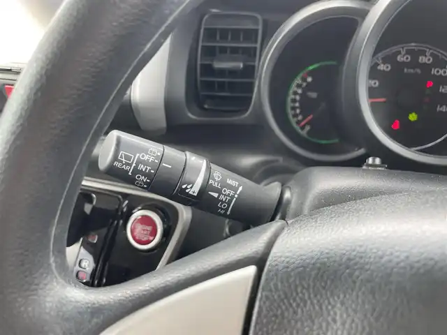 ホンダ Ｎ ＢＯＸ G Lパッケージ 福岡県 2014(平26)年 8.8万km プレミアムホワイトパール 社外ナビ（ＡＶＮ－Ｚ０３ｉ）/フルセグTV/CD/DVD/BT/AM/FM/バックカメラ/パワースライドドア/アイドリングストップ/純正１４アルミ/スマートキー/プッシュスタート/横滑り防止装置/ヘッドライトレベライザー/電動格納ウインカーミラー